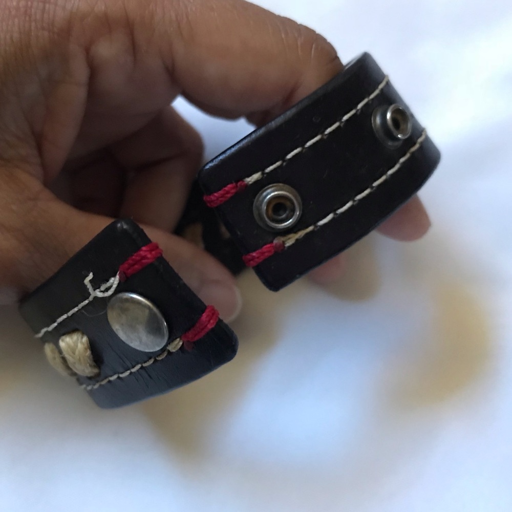 Handmade Leather Bracelet - Picture 5 of 6